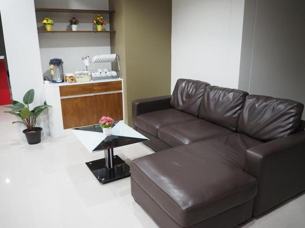 Regent Room Hotel Szuratthani Kültér fotó