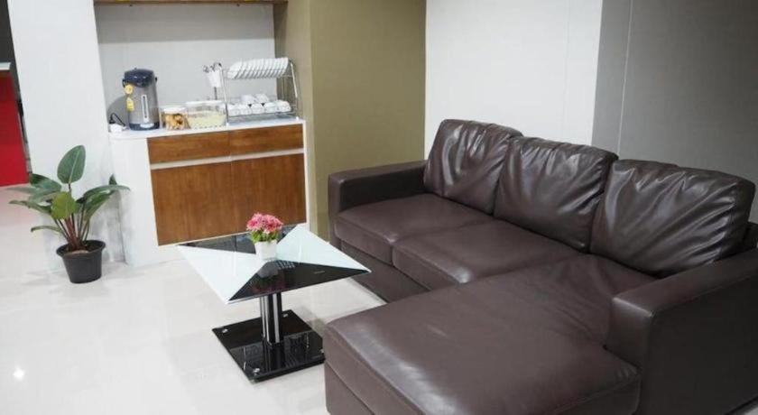 Regent Room Hotel Szuratthani Kültér fotó